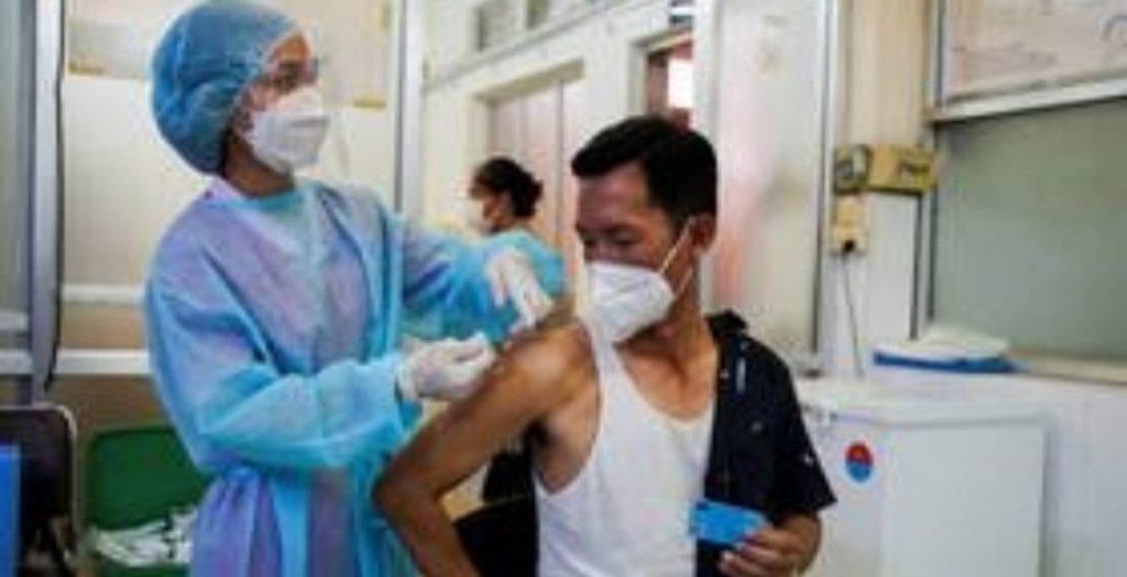 كمبوديا تعيد فتح البلاد وتستعد لأسلوب 