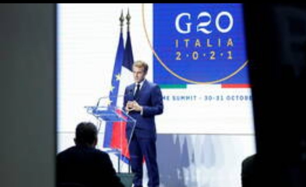 ماكرون يهدد بريطانيا بـ 