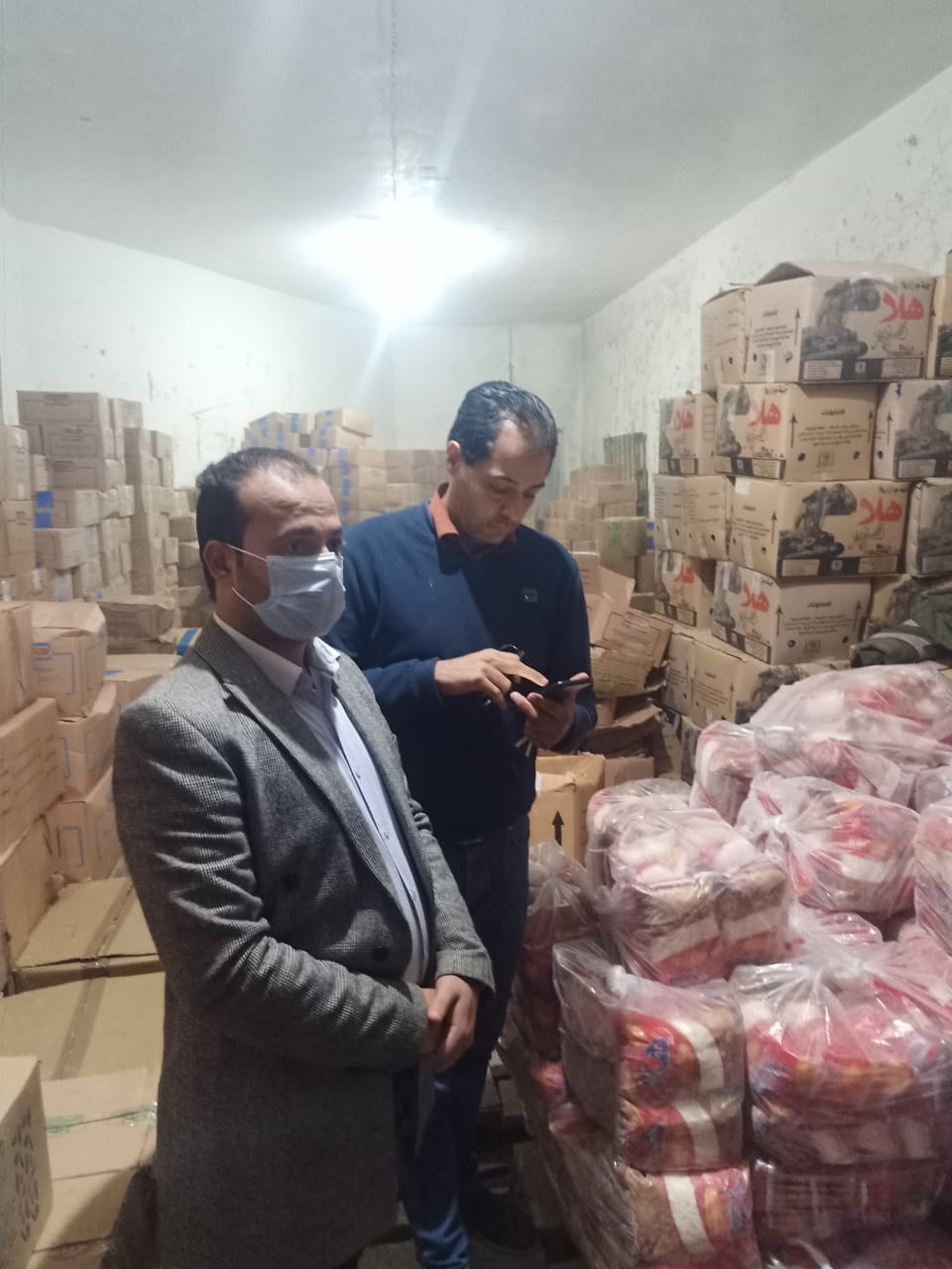 جريدة شبكة أخبار الدولية: التحفظ على 120 كرتونه جبنه مجهولة المصدر و 86 عبوة مواد غذائية منتهية&nbsp;الصلاحية