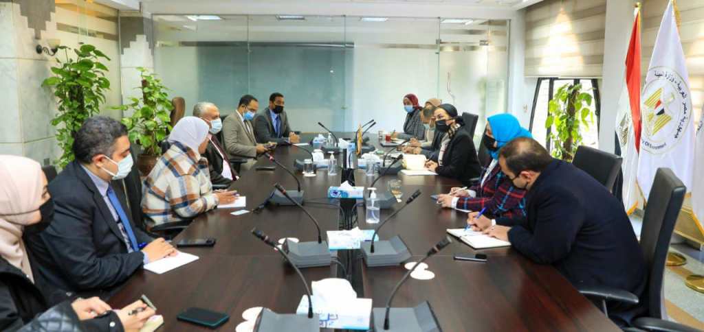 جريدة شبكة أخبار الدولية : وزيرا الرى والبيئة يبحثان آلية تضمين قضايا المياه فى فعاليات مؤتمر المناخ&nbsp;القادم