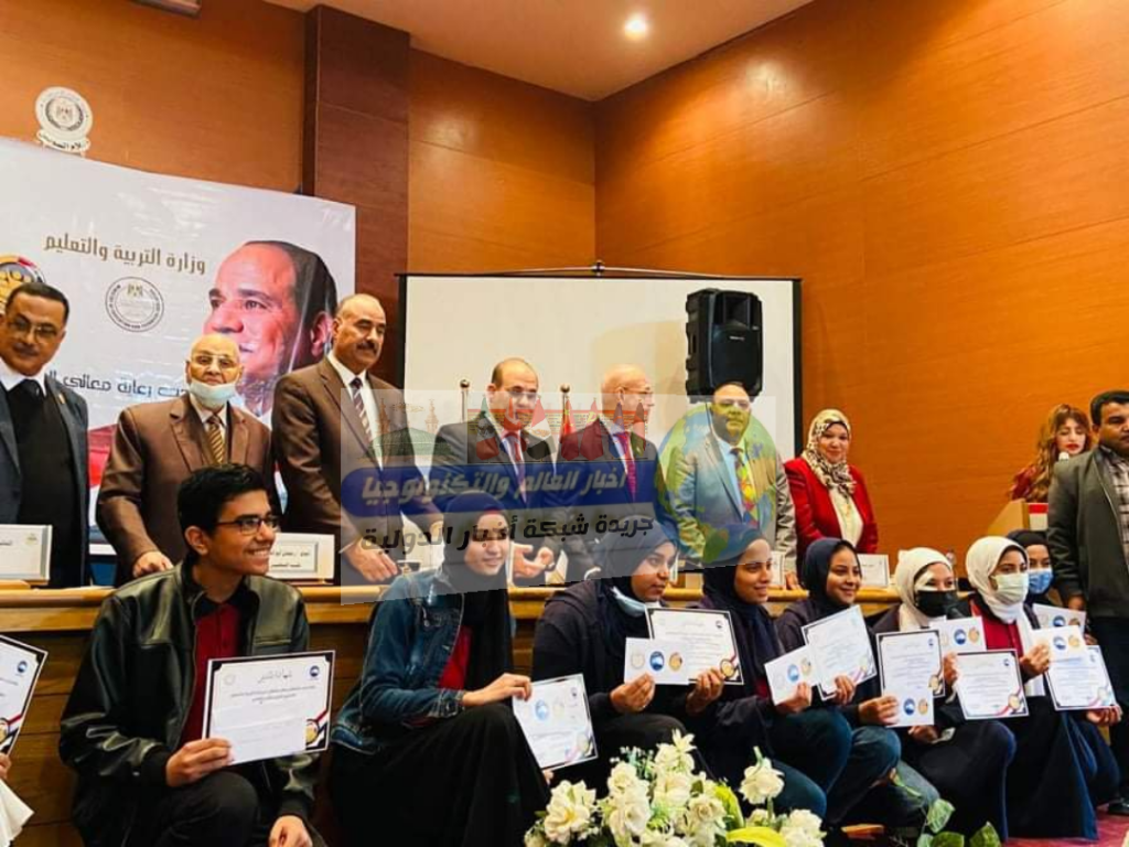 جريدة شبكة أخبار الدولية : محافظ السويس يرعي ختام مبادرة أوائل الطلبة لحزب مستقبل&nbsp;وطن