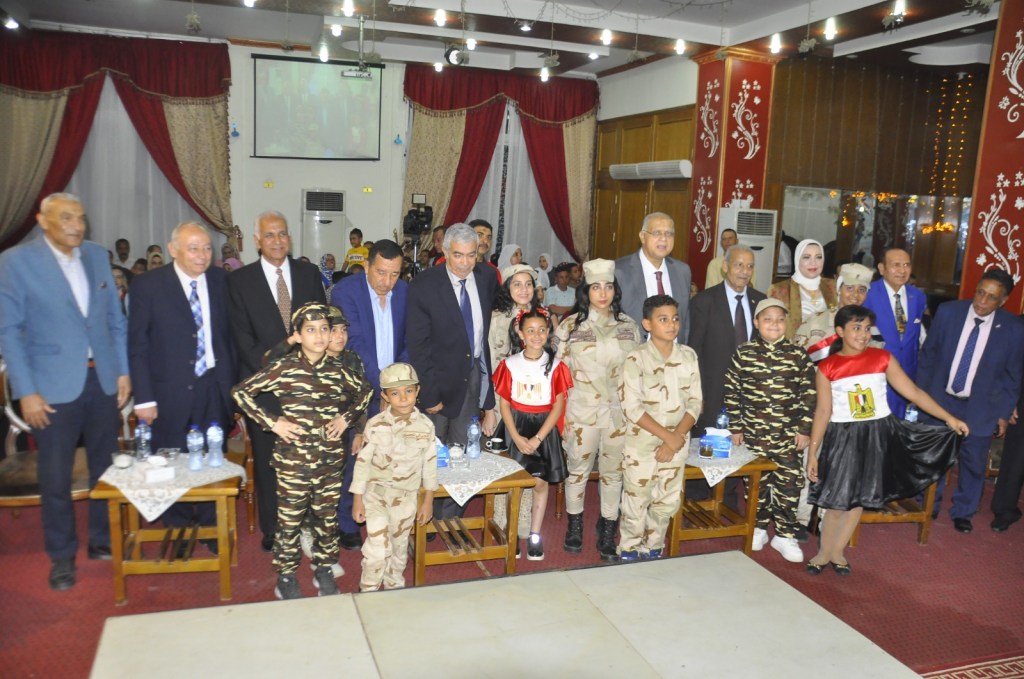 جريدة شبكة أخبار الدولية: احتفالية عمال الاسكندرية بثورة 30 يونية و 23&nbsp;يوليو